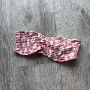 Gillia Pink and White Knit Accessory